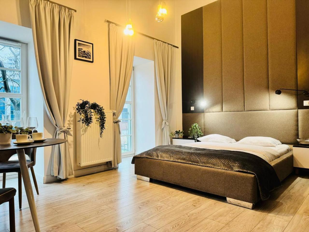 Absyntapartments 24 Rynek Wrocław Buitenkant foto